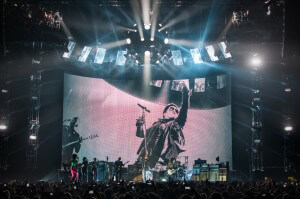 Lenny Kravitz Strut with GLP impression Fixtures