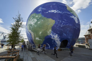 G-lec Earth globe